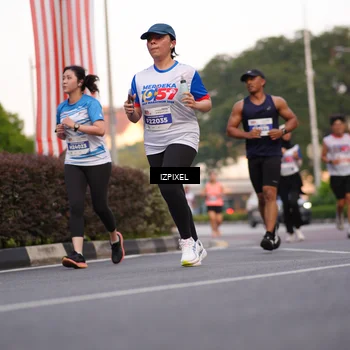Runner Photo 4708090