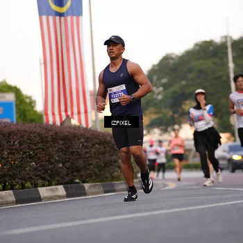 Runner Photo 4708112