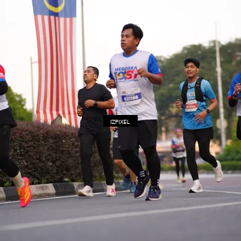 Runner Photo 4708215