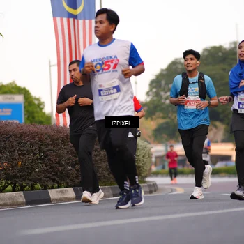 Runner Photo 4708217