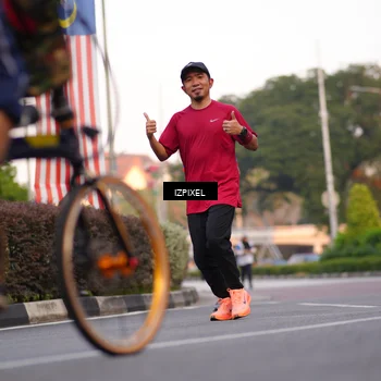 Runner Photo 4708281