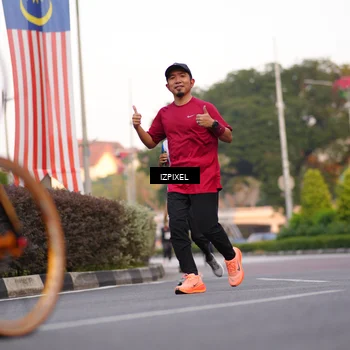 Runner Photo 4708295