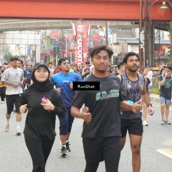 Runner Photo 4708350