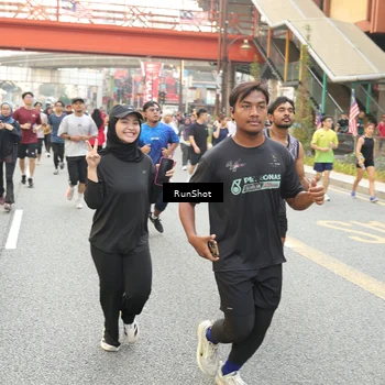 Runner Photo 4708489