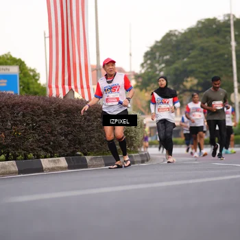 Runner Photo 4708500