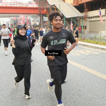 Runner Photo 4708546