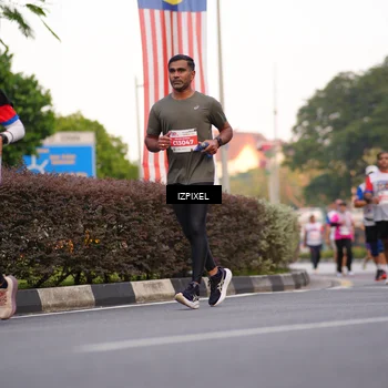 Runner Photo 4708565