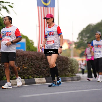 Runner Photo 4708651