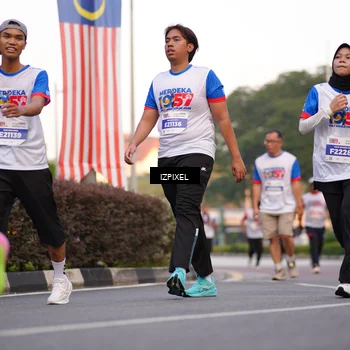 Runner Photo 4708674