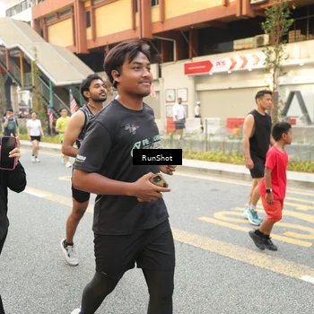Runner Photo 4708701
