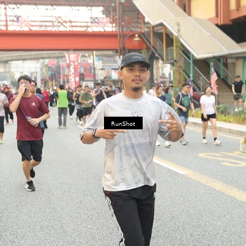 Runner Photo 4708725
