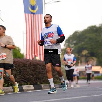 Runner Photo 4708833