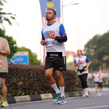 Runner Photo 4708848