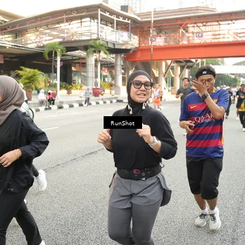 Runner Photo 4708875