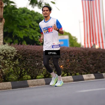 Runner Photo 4708916