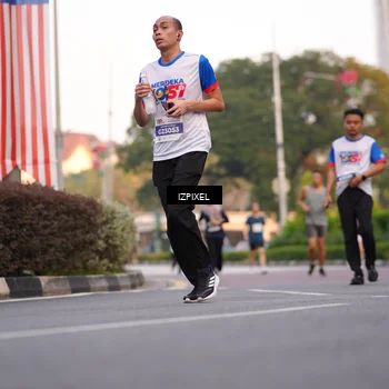 Runner Photo 4708938