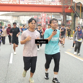 Runner Photo 4709004