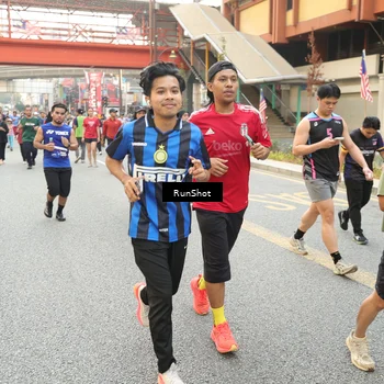 Runner Photo 4709250