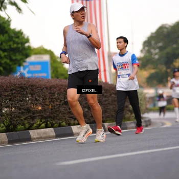 Runner Photo 4709692