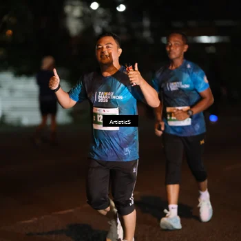 Runner Photo 4709733