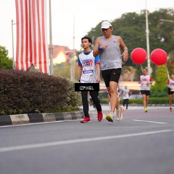 Runner Photo 4709895