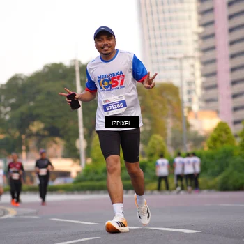 Runner Photo 4710073