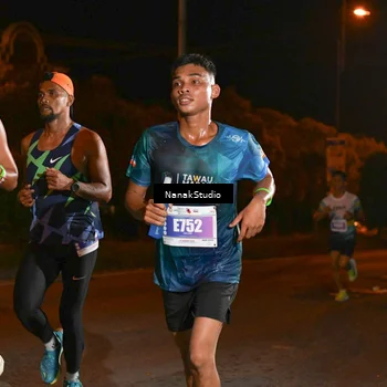 Runner Photo 4710090