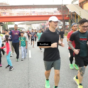 Runner Photo 4710112
