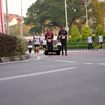Runner Photo 4710114