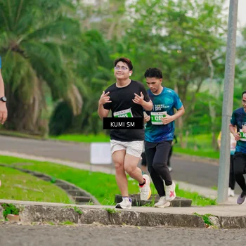 Runner Photo 4710177