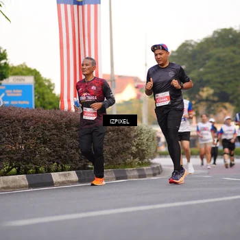 Runner Photo 4710184