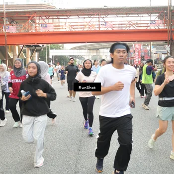 Runner Photo 4710358