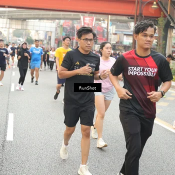 Runner Photo 4710395