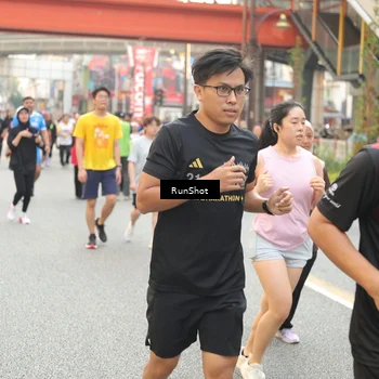 Runner Photo 4710459