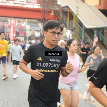 Runner Photo 4710472