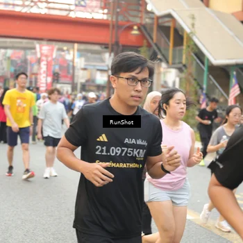 Runner Photo 4710474