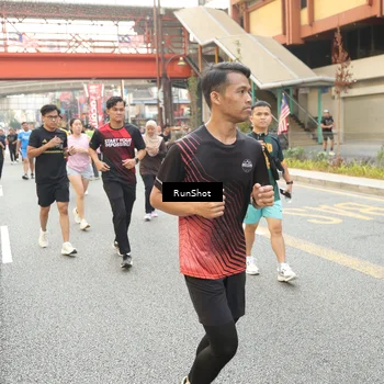Runner Photo 4710489