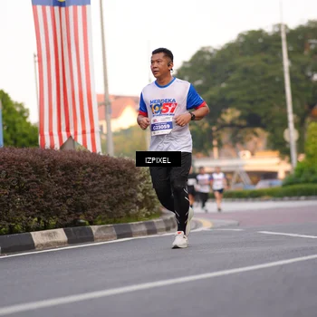 Runner Photo 4710612