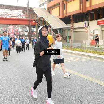Runner Photo 4710656