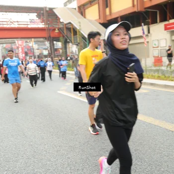 Runner Photo 4710660