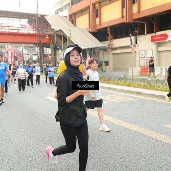 Runner Photo 4710676