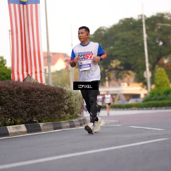 Runner Photo 4710678