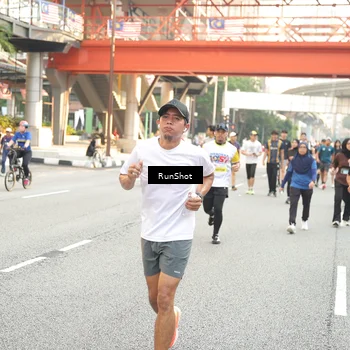 Runner Photo 4710813