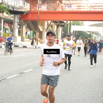 Runner Photo 4710824