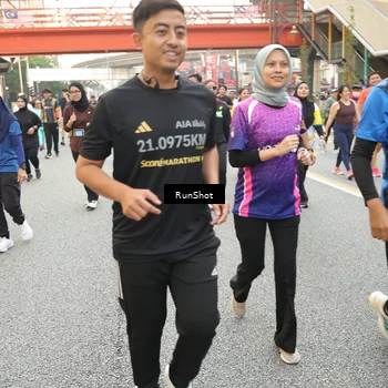 Runner Photo 4711000