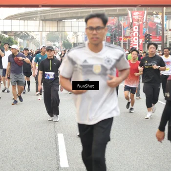 Runner Photo 4711008