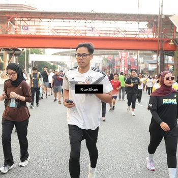 Runner Photo 4711016