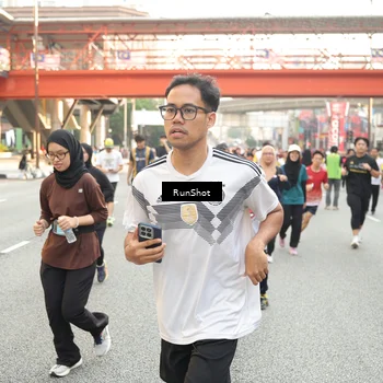 Runner Photo 4711025
