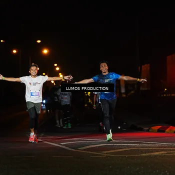 Runner Photo 4711031