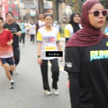 Runner Photo 4711087